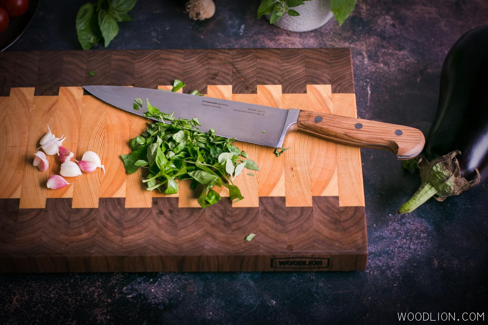 Woodlion Gastro Blog#7 - Aprítsuk a bazsalikomot, oregánót is és gazdagítsuk a zöldséges ragut a finom zöldfűszerekkel!